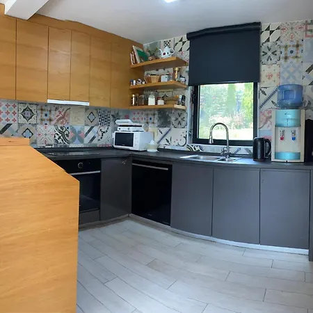 Zora's Villa