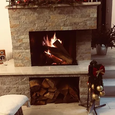 Zora's Vilă *